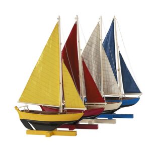 Hajómodellek piros / sárga / kék / fehér színű vitorlával az Authentic Modelstől.