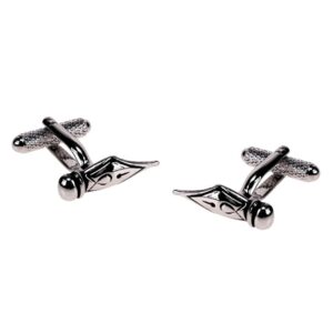 OnyxArt mandzsettagomb aranyszínű tollhely formával. Nem csupán stílusos kiegészítő – egyfajta üzenet is: „a szavaknak súlya van”.