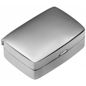 925-ös ezüst szelence,téglalap alakú gyógyszeres dobozka, oldalán csuklópánttal a könnyebb kinyitás érdekében.