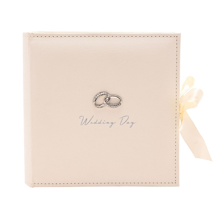 Fotóalbum - esküvői, gyűrűs. Esküvői fotóalbum 100 darab fotónak.