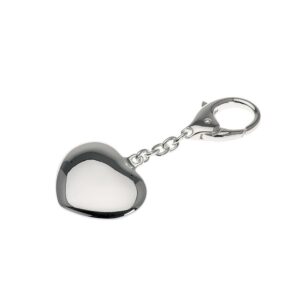 Ezüstözött szívalakú kulcstartó, személyes ajándék bármely szerettünknek, hogy a rohanó hétköznapokon is eszükbe jussunk.