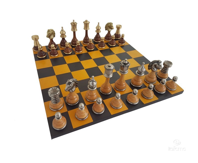 Valódi bőr sakktábla bábukkal