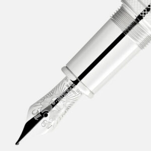 A Montblanc Writers Edition Jimi Hendrix töltőtoll a zenész tiszteletére készült. Kézzel készített Au585 / 14 K ródium bevonatú arany toll speciális kialakítással és lila színű tintaadagolóval.