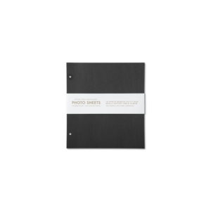 Kisméretű PRINTWORKS fotóalbumhoz,10 fekete utántöltő lapot tartalmazó 230 g/m²-es savmentes fotópapír, amely időtálló minőségben őrzi meg emlékeit.