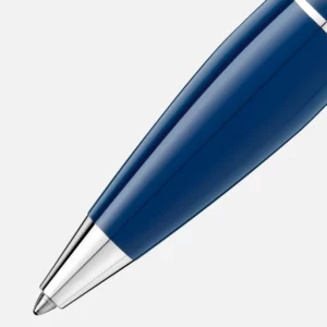 Montblanc Starwalker Blue Planet golyóstoll. A StarWalker Blue Planet a csillagok között járkálásról, a kozmosz és az idegen galaxisok felfedezéséről szól.