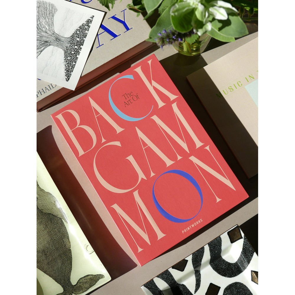 PRINTWORKS játék - Art of Backgammon. A PRINTWORKS újraértelmezi a klasszikus társasjátékot! Az "Art of Backgammon" nem csupán egy játék hanem egy lenyűgöző design tárgy, amely tökéletesen illeszkedik a modern otthonokba.