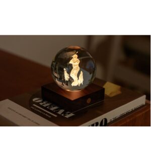 Kristálylámpa - Golfjátékos. Varázsoljon különleges hangulatot otthonába az Amber Crystal Light kristálylámpával.
