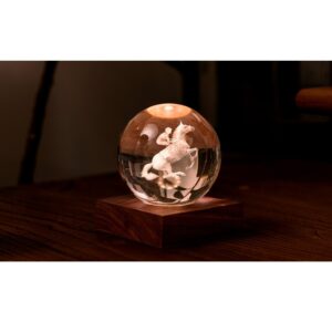 Kristálylámpa - Lovaglás. Varázsoljon különleges hangulatot otthonába az Amber Crystal Light kristálylámpával.