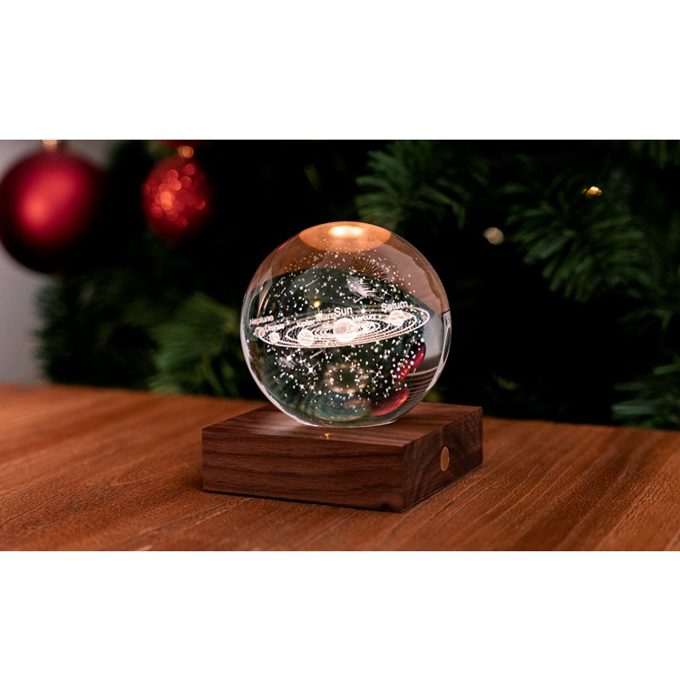 Kristálylámpa - Naprendszer. Varázsoljon különleges hangulatot otthonába az Amber Crystal Light kristálylámpával.