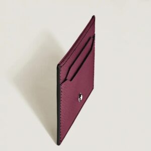 Montblanc Sartorial bankkártyatartó - bordó. A Montblanc Sartorial 5CC kártyatartó a modern elegancia és a funkcionalitás tökéletes találkozása.