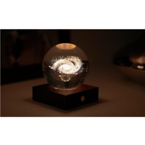 Kristálylámpa - Galaxis. Varázsoljon különleges hangulatot otthonába az Amber Crystal Light kristálylámpával.