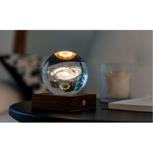 Kristálylámpa - Galaxis. Varázsoljon különleges hangulatot otthonába az Amber Crystal Light kristálylámpával.