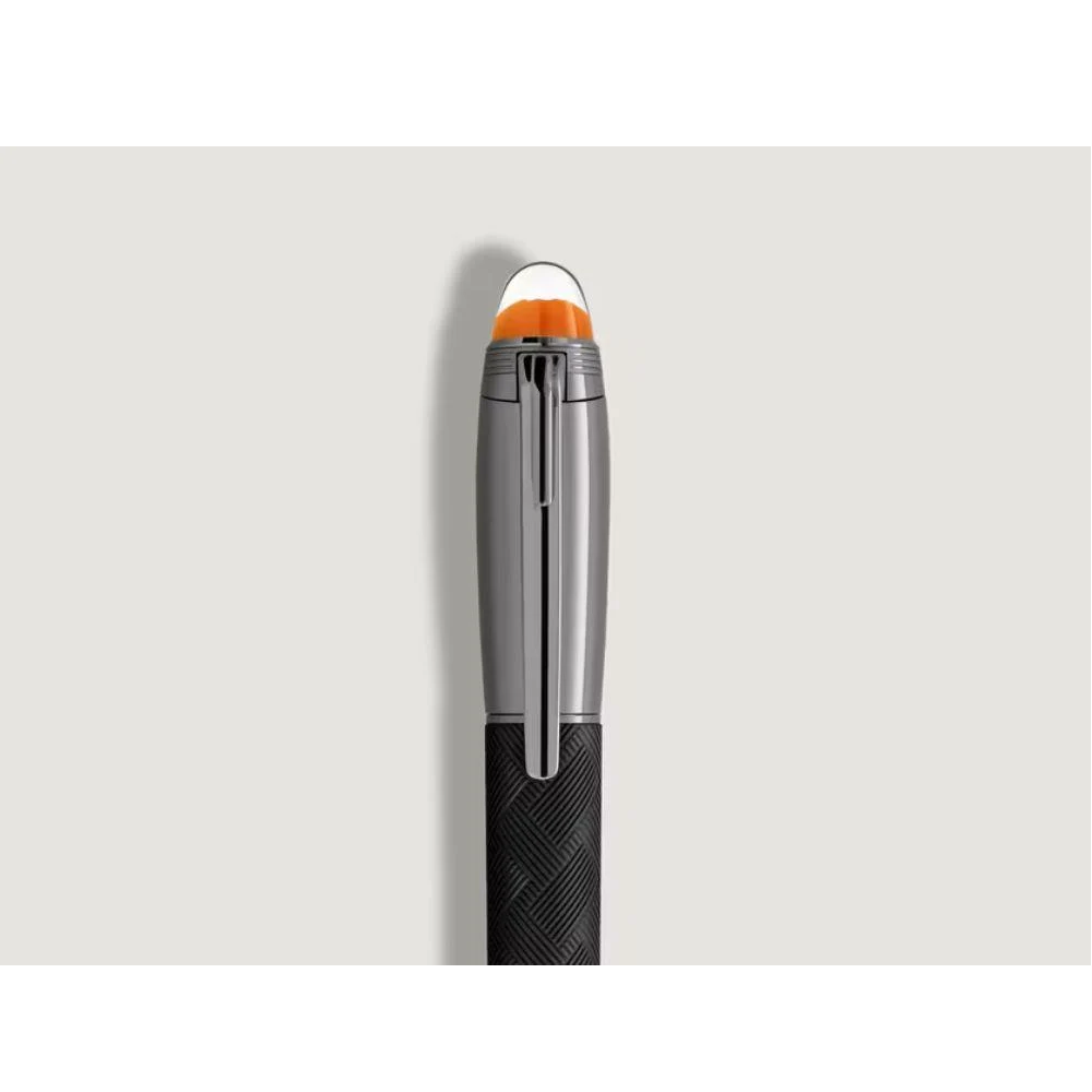 StarWalker Extreme Doué Fineliner. A Montblanc StarWalker Extreme fineliner a klasszikus StarWalker formavilágot a Montblanc ikonikus Extreme mintázatával ötvözi.